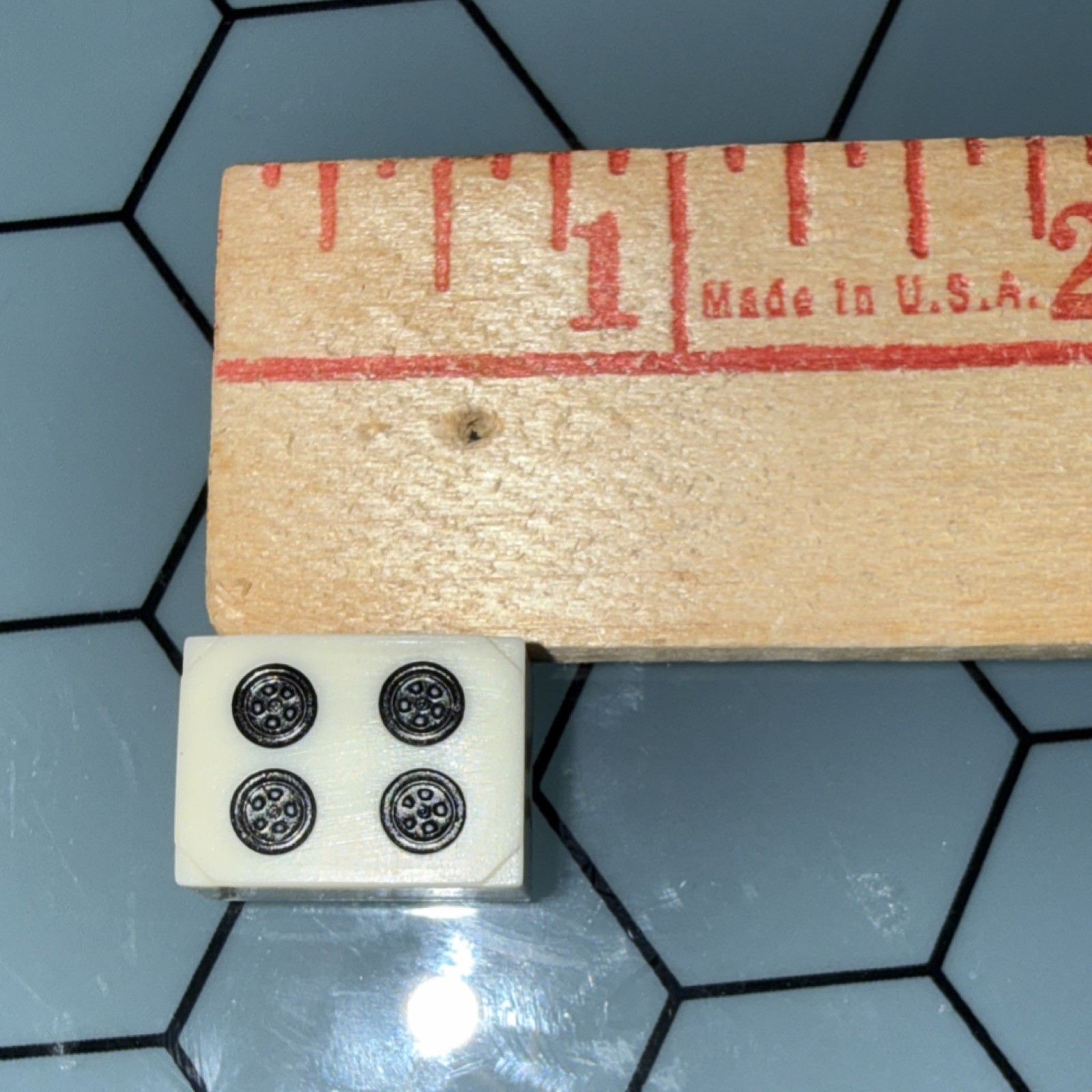 Vintage Mah Jong Chinese Sic Bo Gambling Tile Set 1960 w Banker Chart & Counters