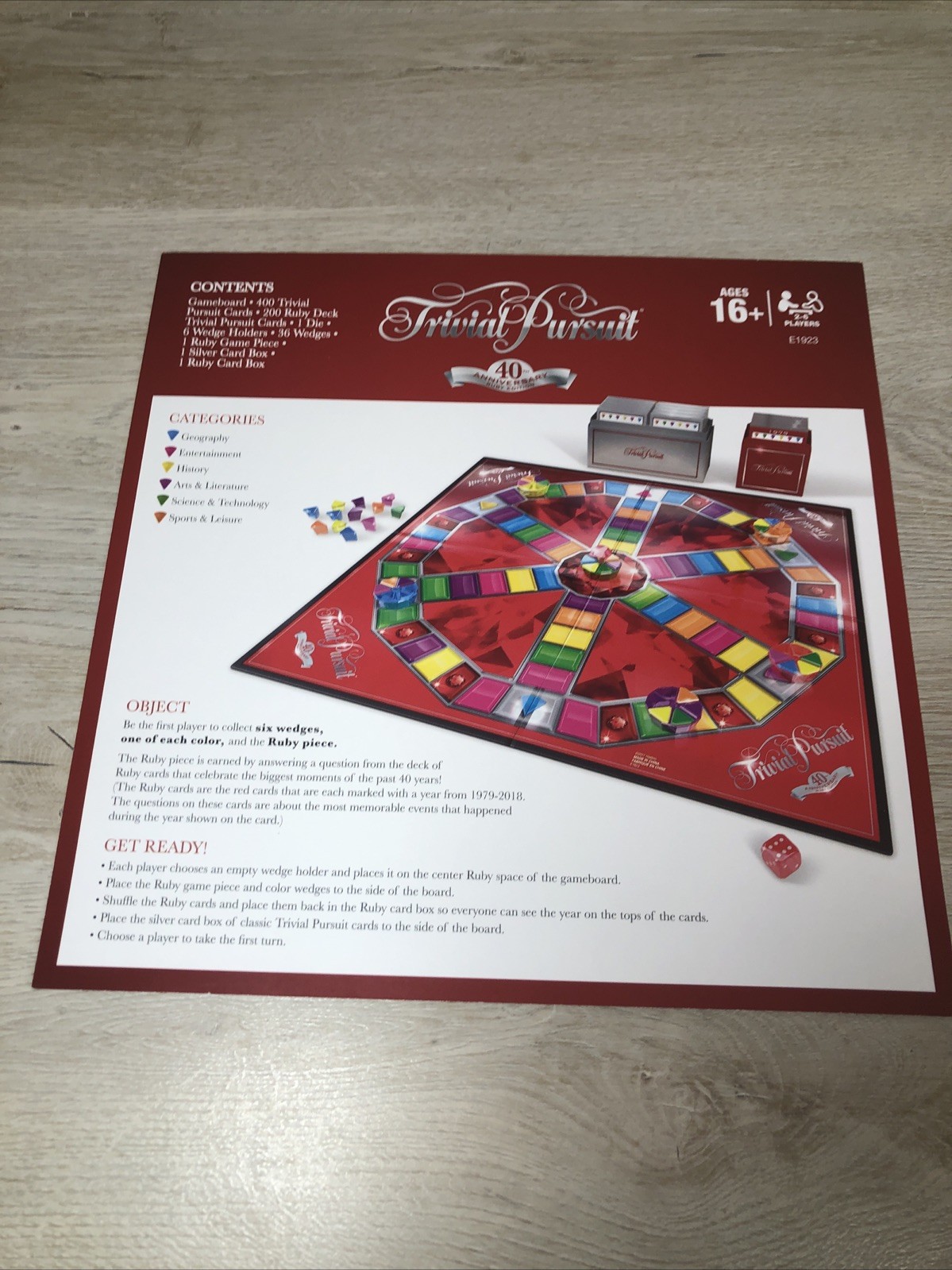 TRIVIAL PURSUIT 40th ANNIVERSARY Ruby Edition Board Game Hasbro 2018 COMPLETE!