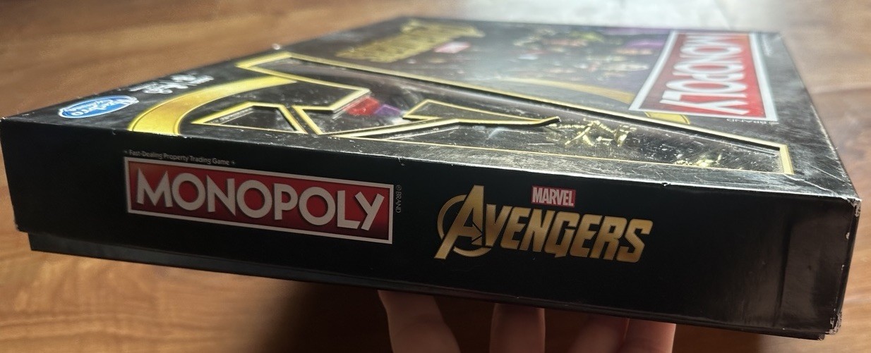 2018 Monopoly Marvel Avengers Movie Family Board Game Parker Brothers