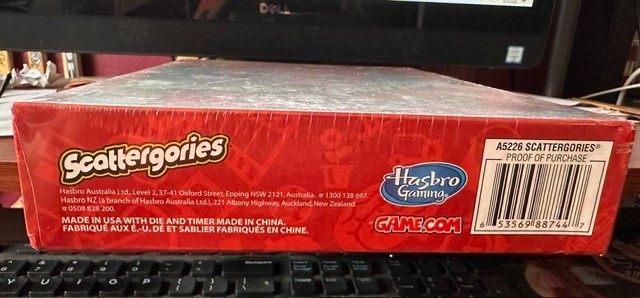 NEW Scattergories Game from Hasbro Gaming for 2-6 players – A5226 New