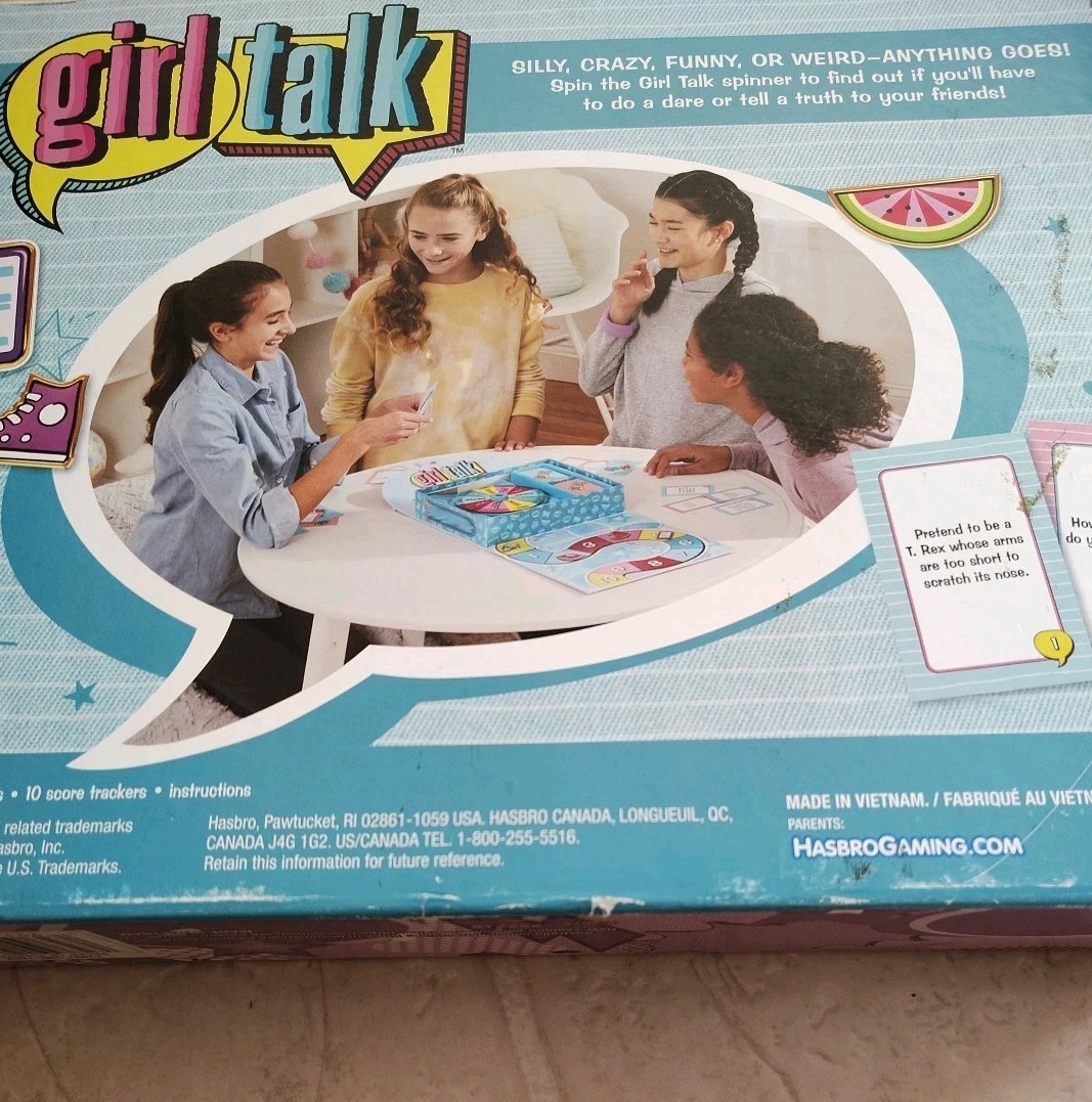 Hasbro Girl Talk Game, Board Game 2021 – Girl Party, Sleepover