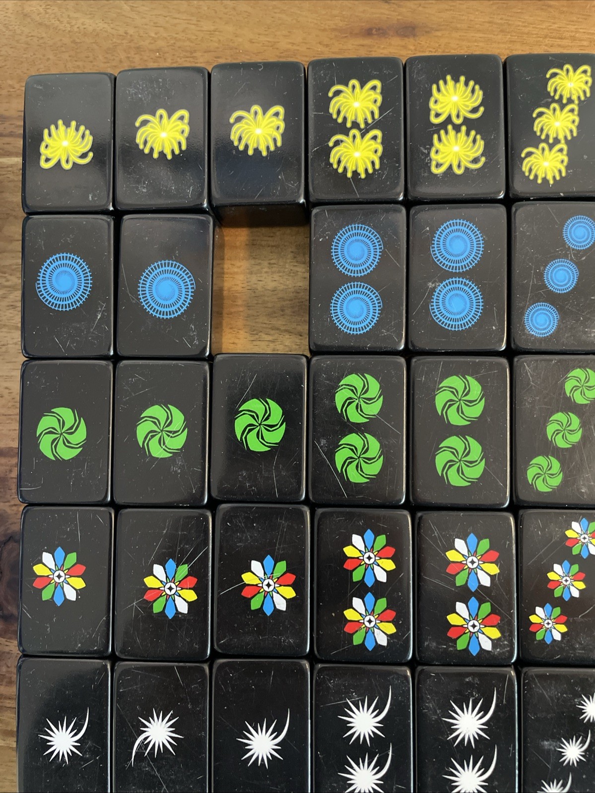 “Hanabi Deluxe” Game – Domino version of Hanabi. Missing 1 X Domino Tile