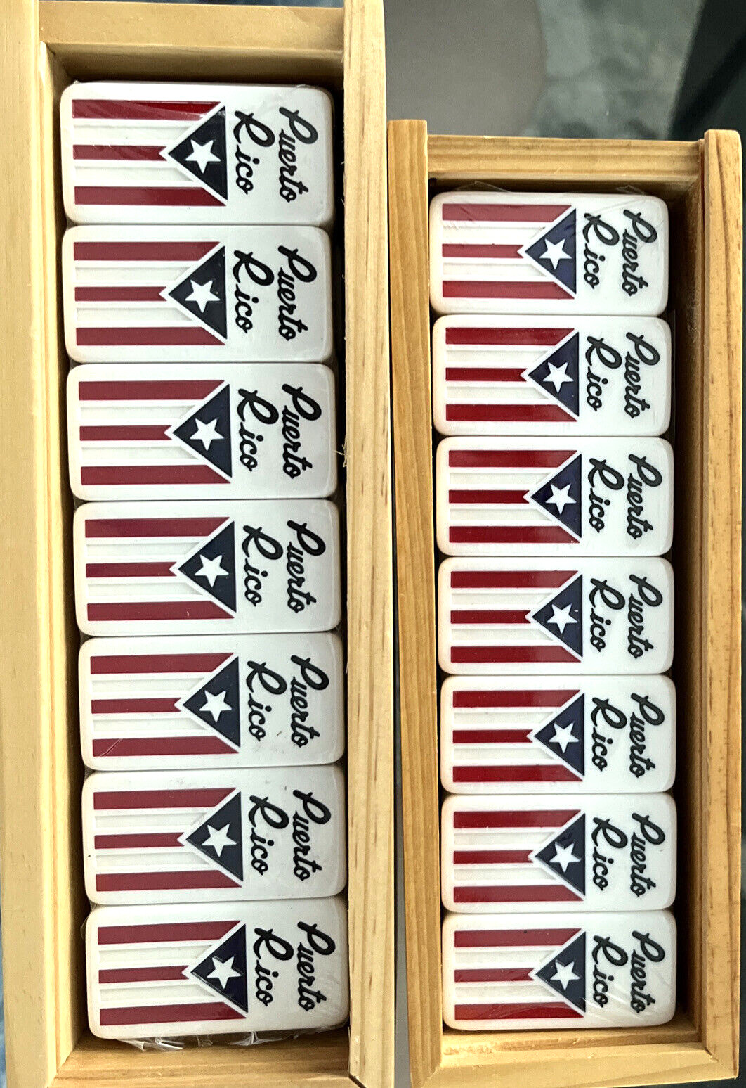 Dominoes Regular With Puerto Rico Flag Quality Wood Box Bandera P.R.