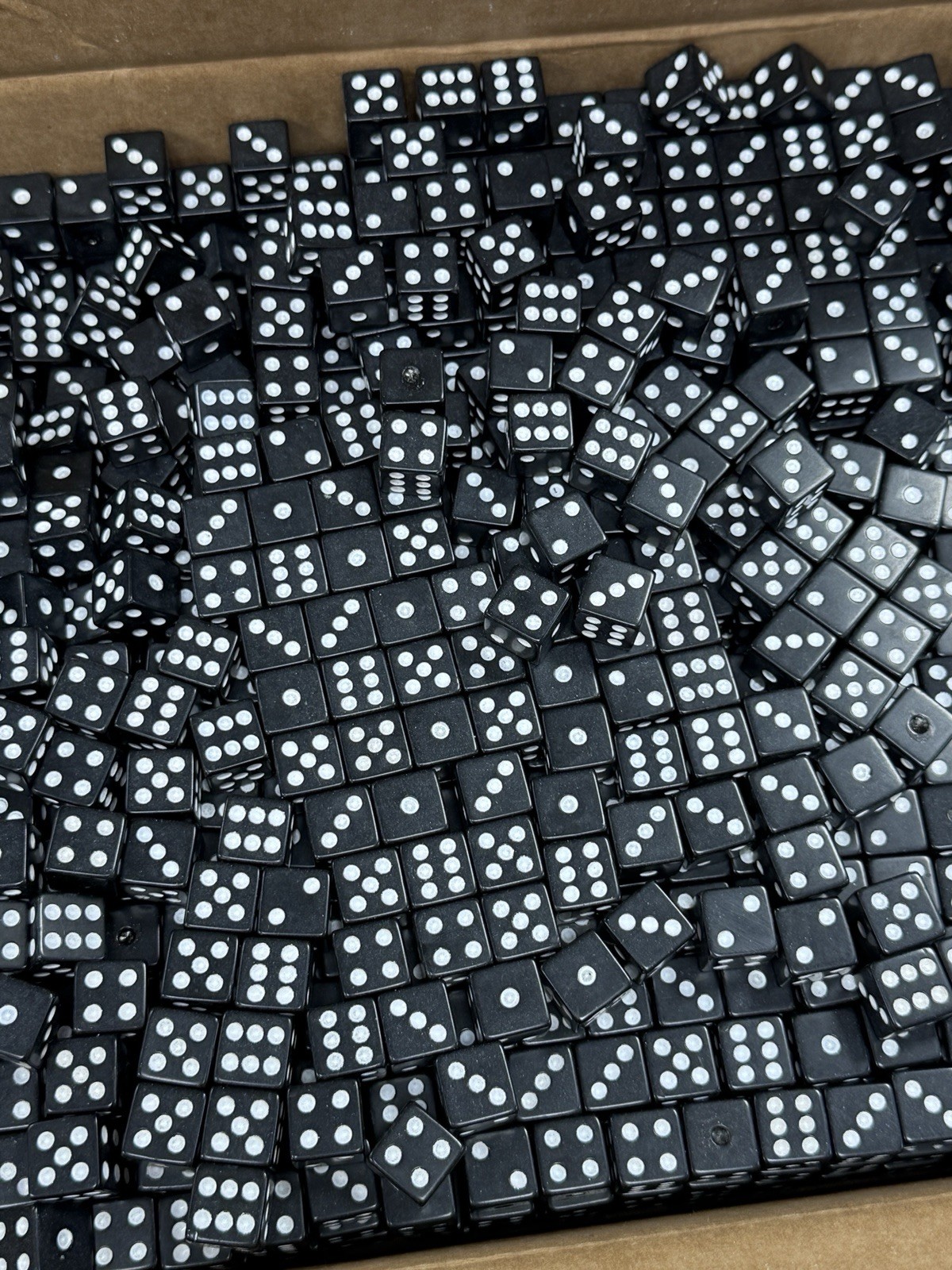 Bulk Lot 2800+ Black Dice White Pips 6 Sided Die 5/8″ 16mm Gaming Casino 26 lbs