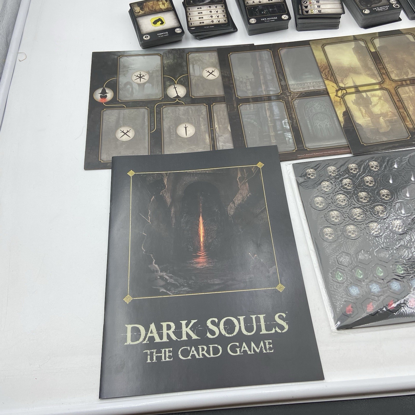 Steamforged Games – Dark Souls The Card Game Never Played, Items Sealed Inside