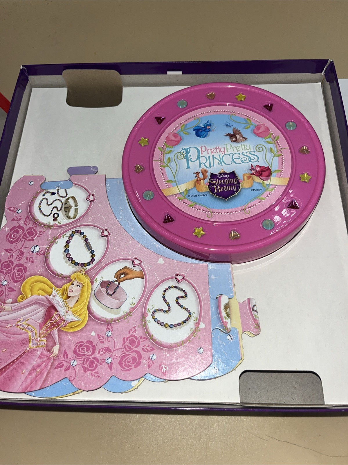 Disney Pretty Pretty Princess Dress Up Game. 20 Pieces Of Jewelry Plus A Crown.