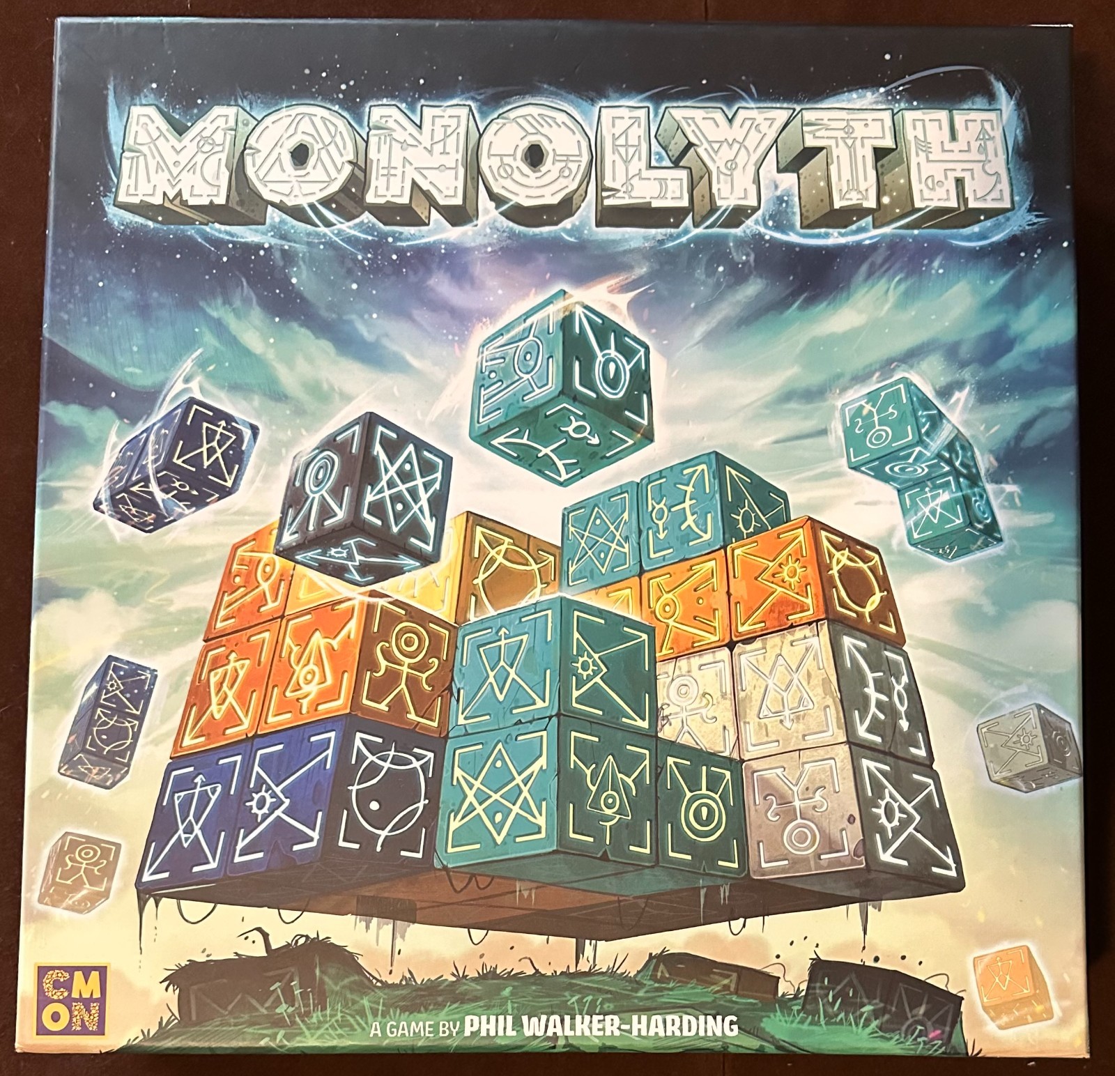 Monolyth – Abstract Strategy Board Game by CMON – NM – Never played
