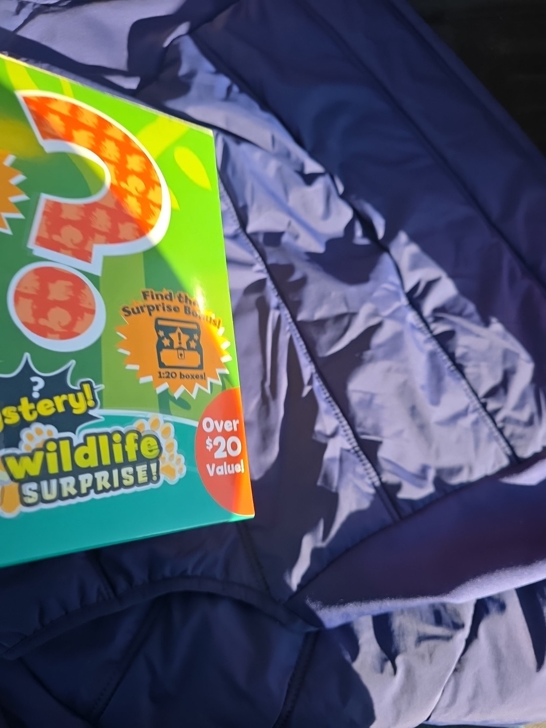 Grin Studios Mystery Box- 10 Wildlife Fun Surprises