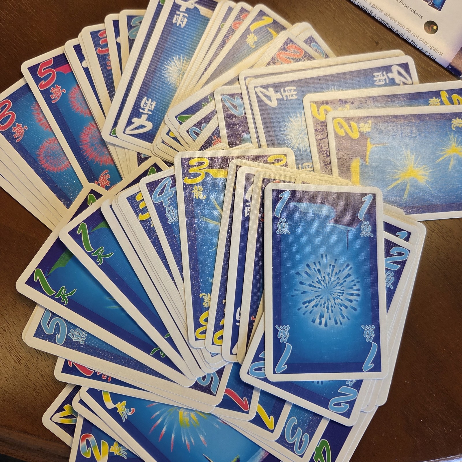 Hanabi Strategy Card Game Travel Tin Case Spin Master Complete Game Of Year 2013