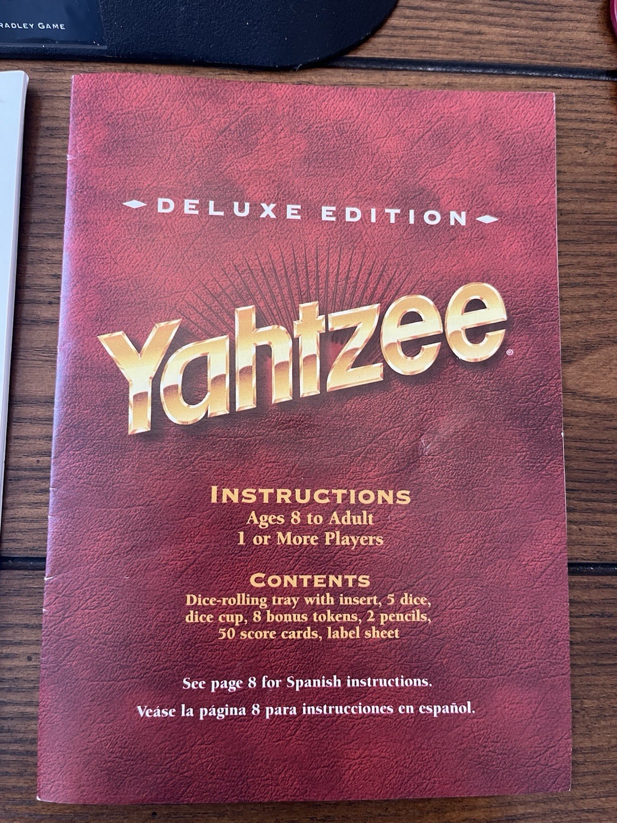 1997 Milton Bradley Yahtzee Deluxe Edition Complete Gold Fleck Dice Felt Tray