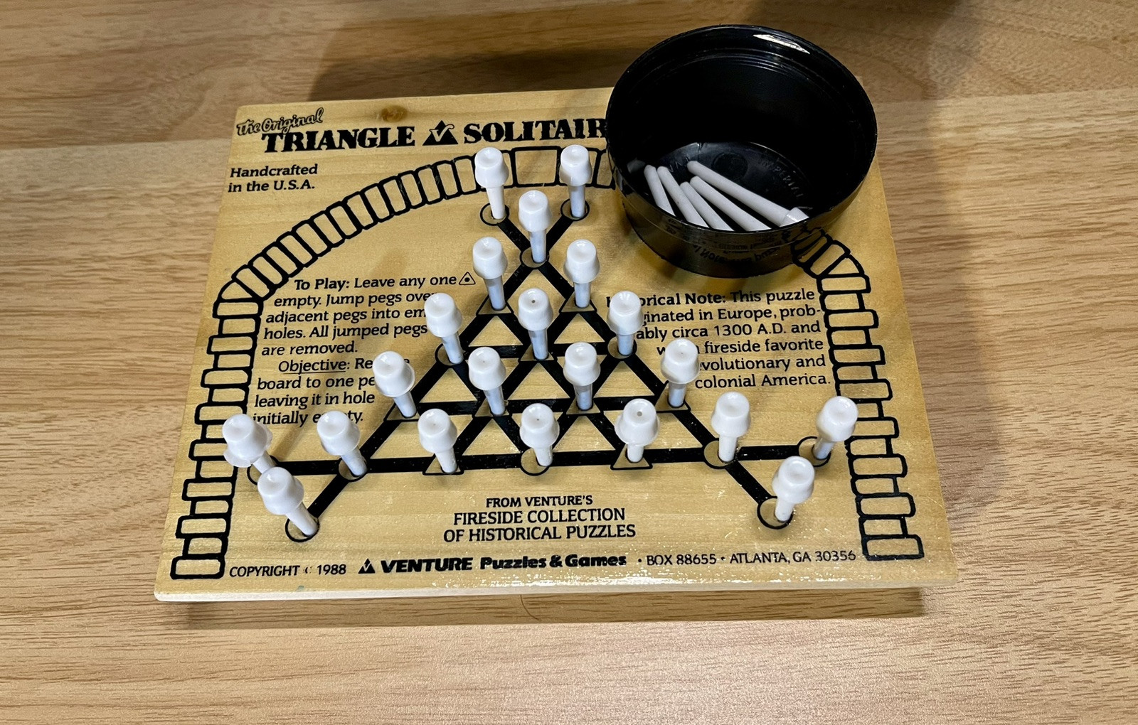 Vintage The Original Triangle Solitaire Wood Game Venture’s Fireside 1988 GUC