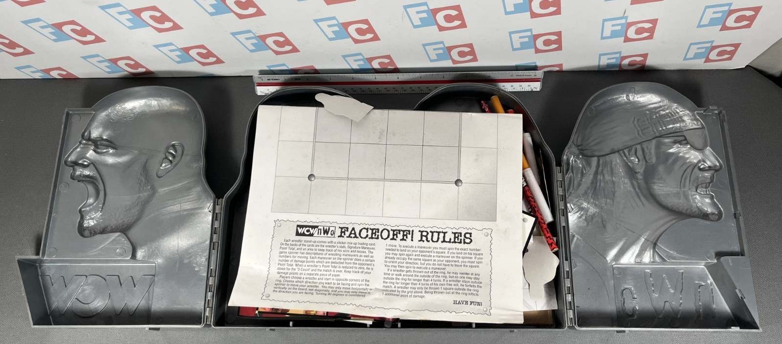 WCW/NWO Goldberg Hulk Hogan Face Off Game And Activity Kit Board Game 1998