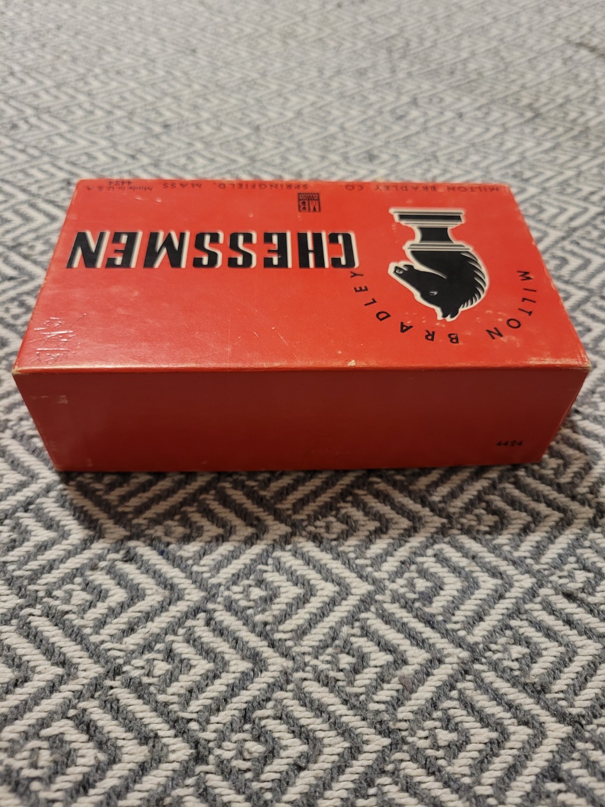 Vintage 1950s Chessman Pieces Milton Bradley Original Box And Instructions