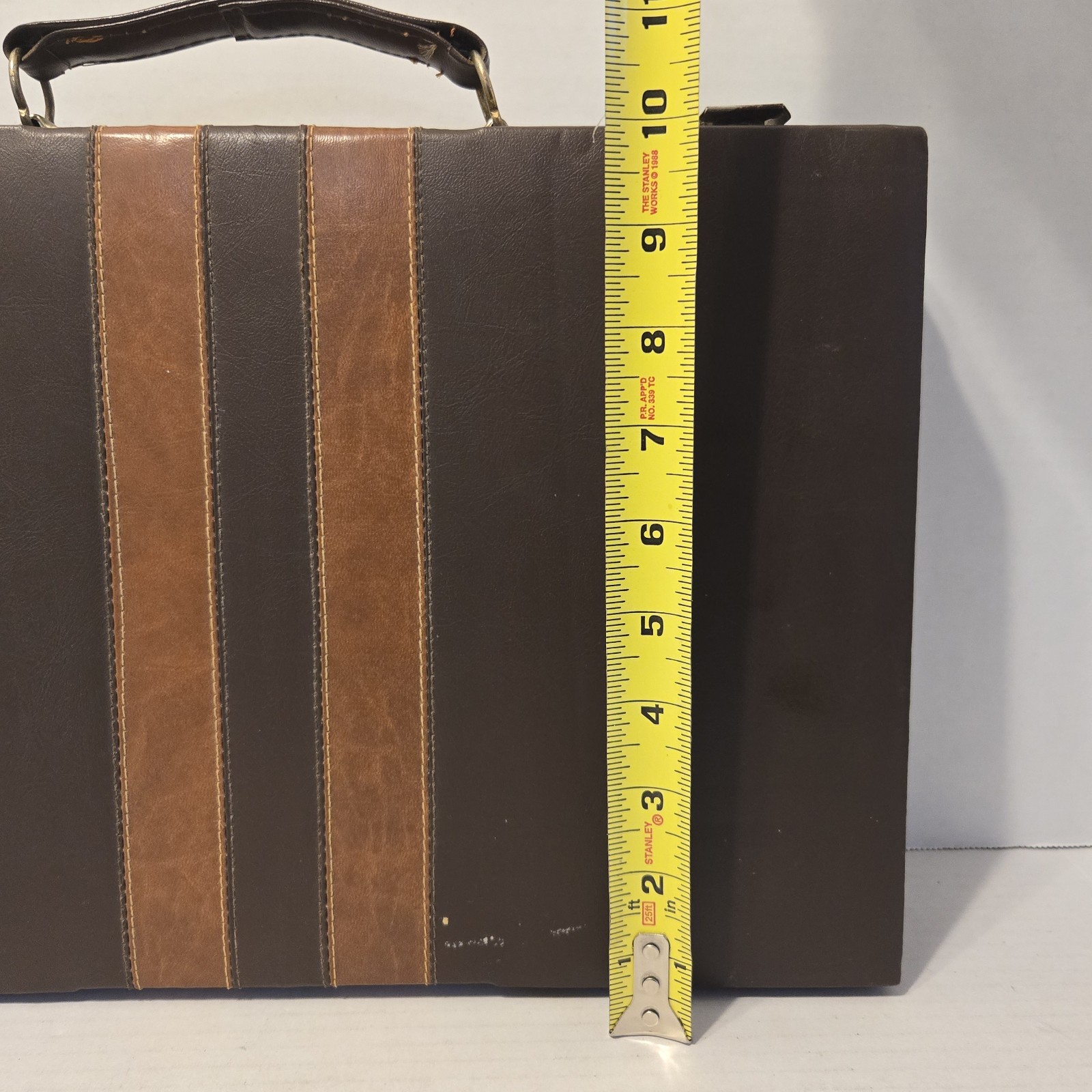 Backgammon Faux Leather 15 x 10 Case, 1 1/8″ Cream & Brown Checkers **COMPLETE**
