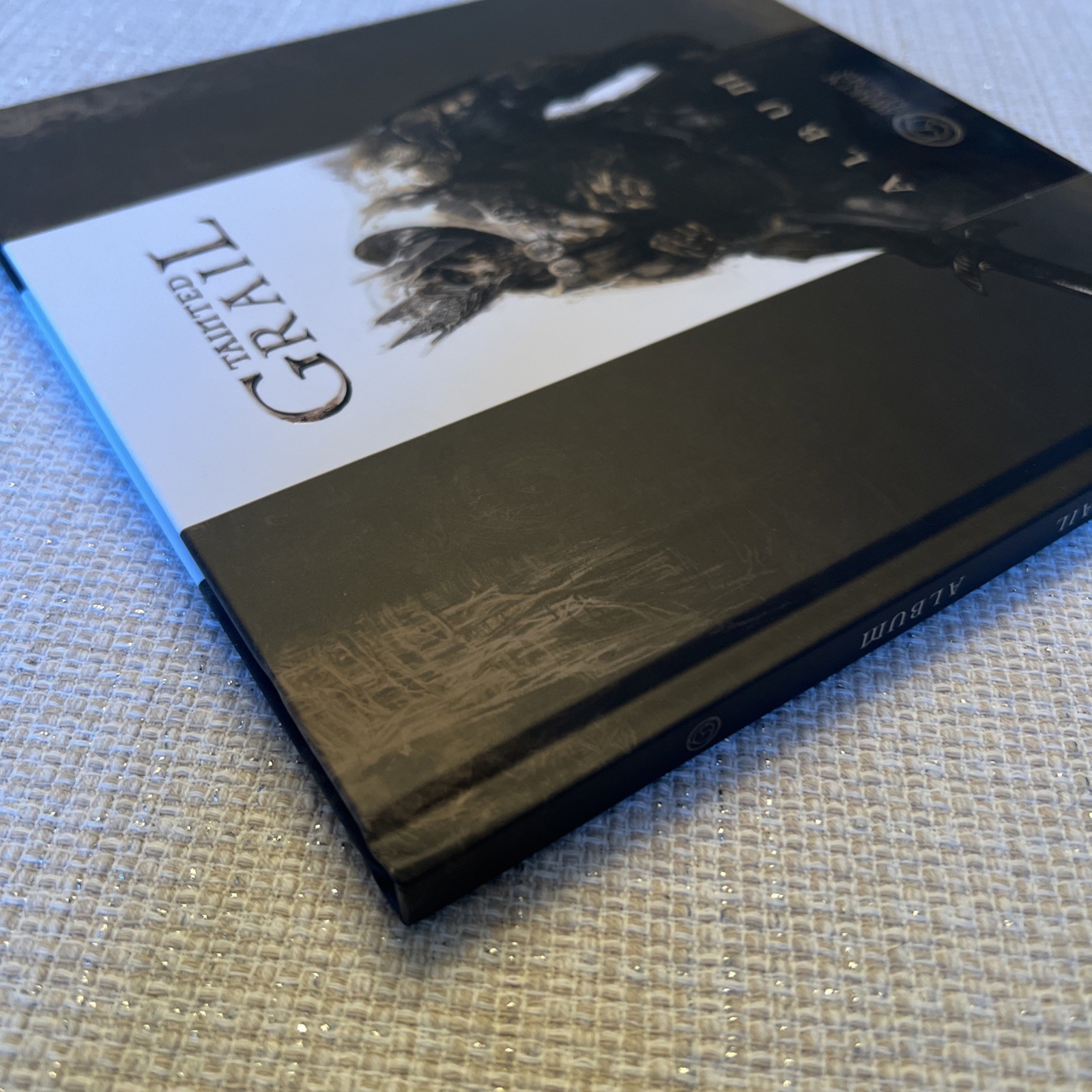 Tainted Grail Album for Awaken Realms Board Game – artbook – Great condition!
