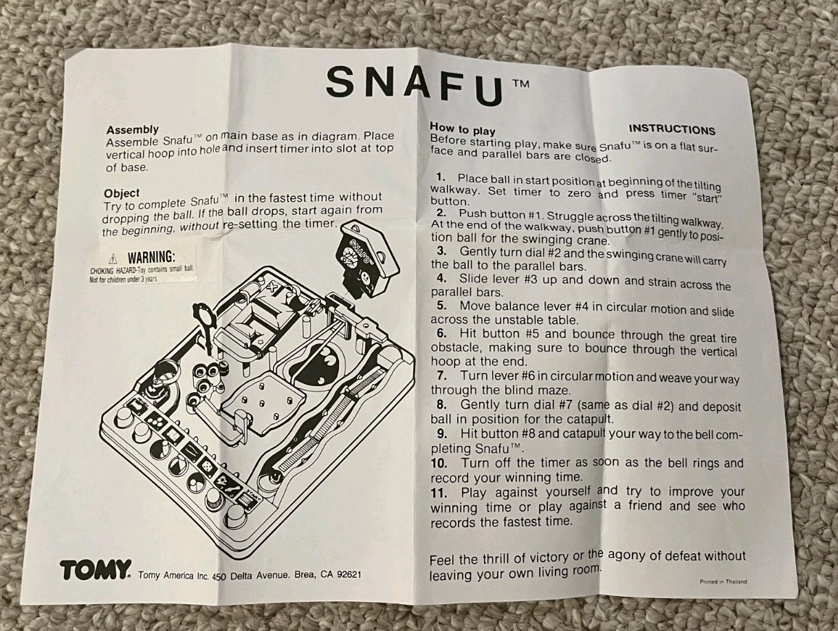 SNAFU Tomy Screwball Scramble Run Yourself Ragged Marble Maze 1991 VINTAGE Game