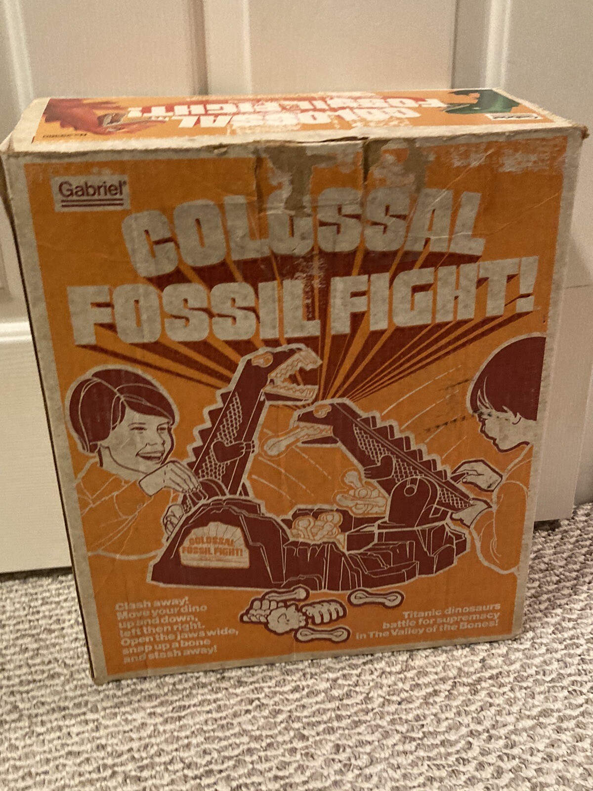 Gabriel Colossal Fossil Fight Titanic Dinasaurs Battle 1978 Not Complete