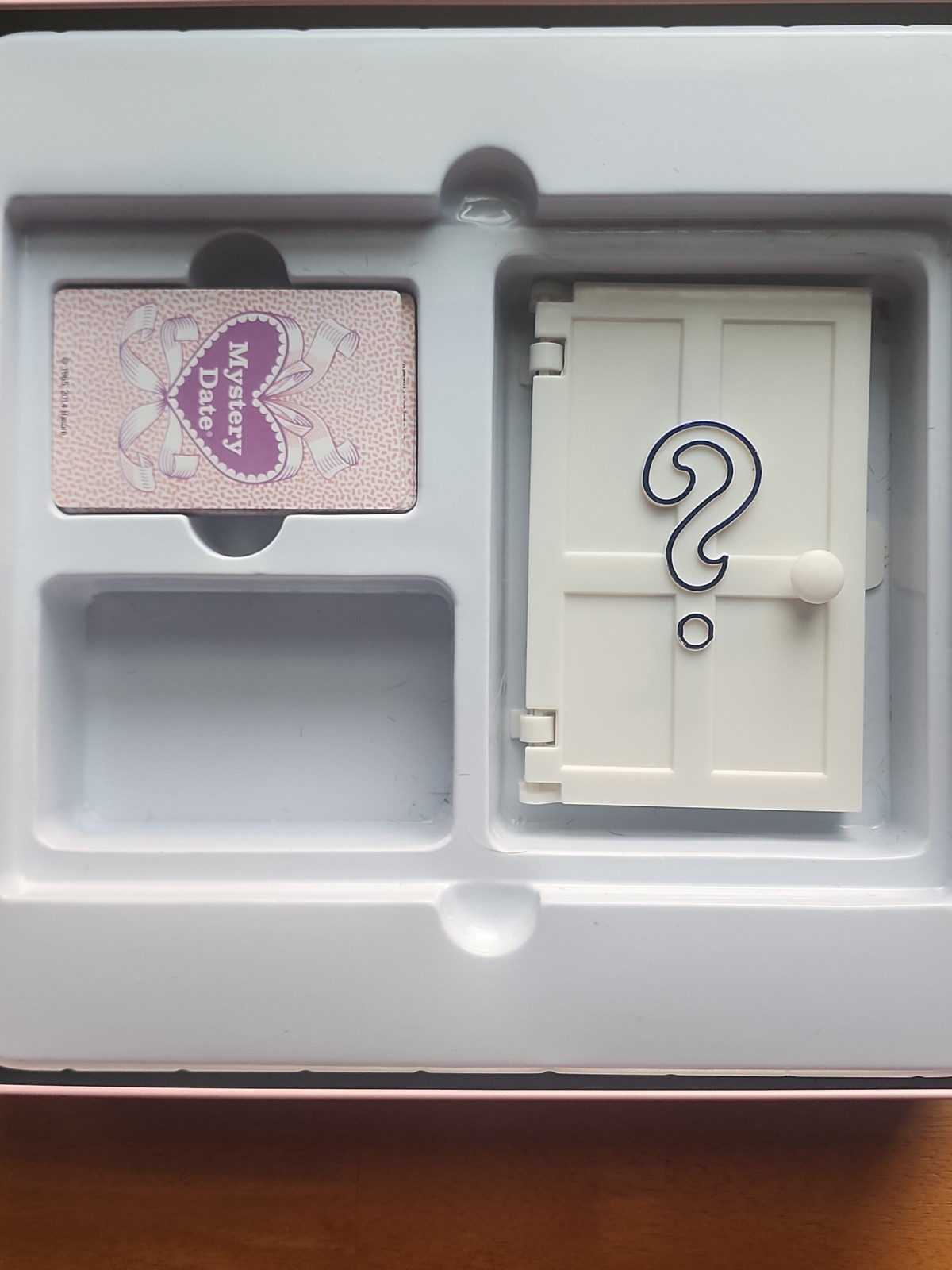 Mystery Date Board Game Hasbro Nostalgia Edition 2014 Tin Box – Incomplete