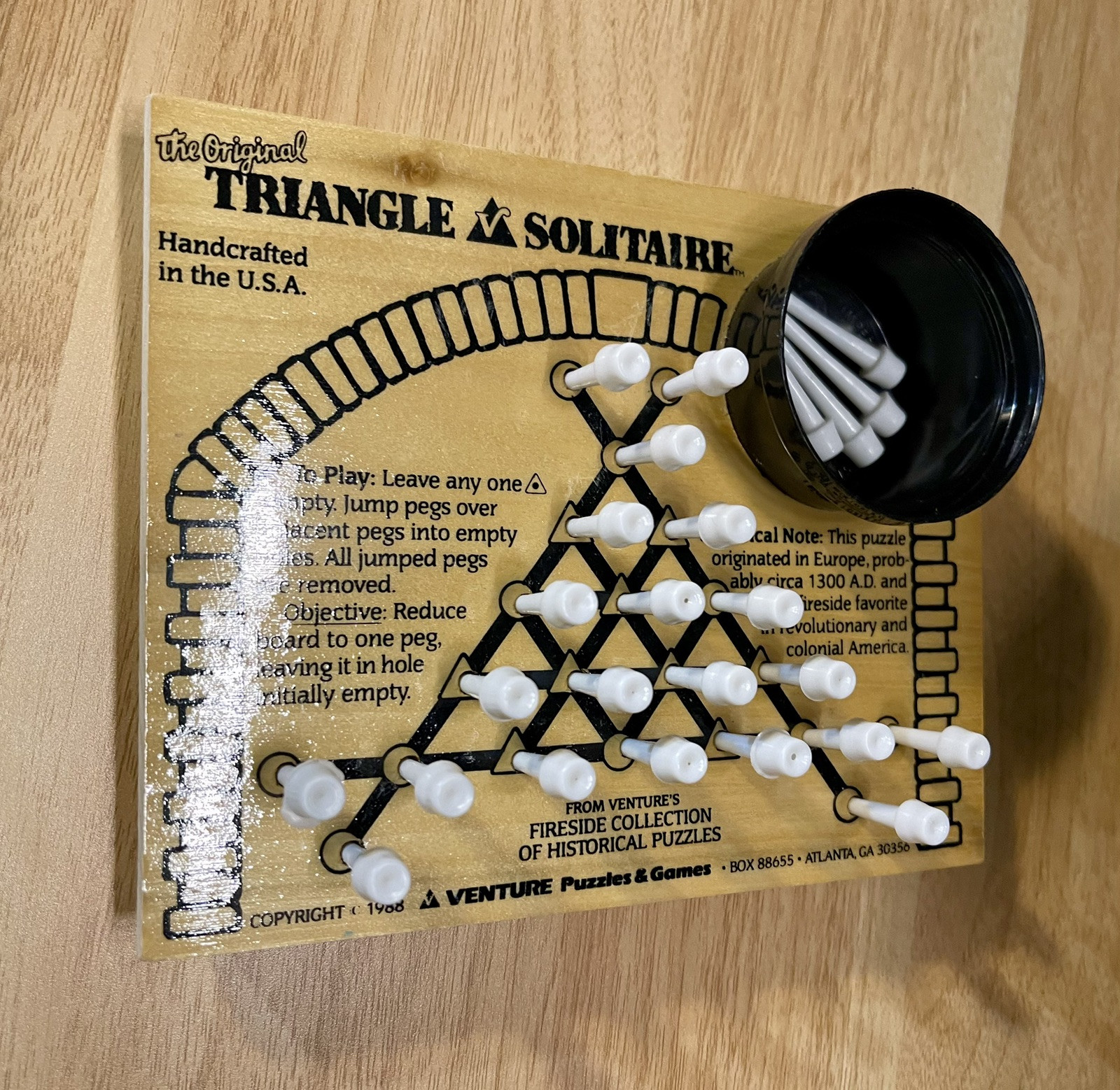 Vintage The Original Triangle Solitaire Wood Game Venture’s Fireside 1988 GUC