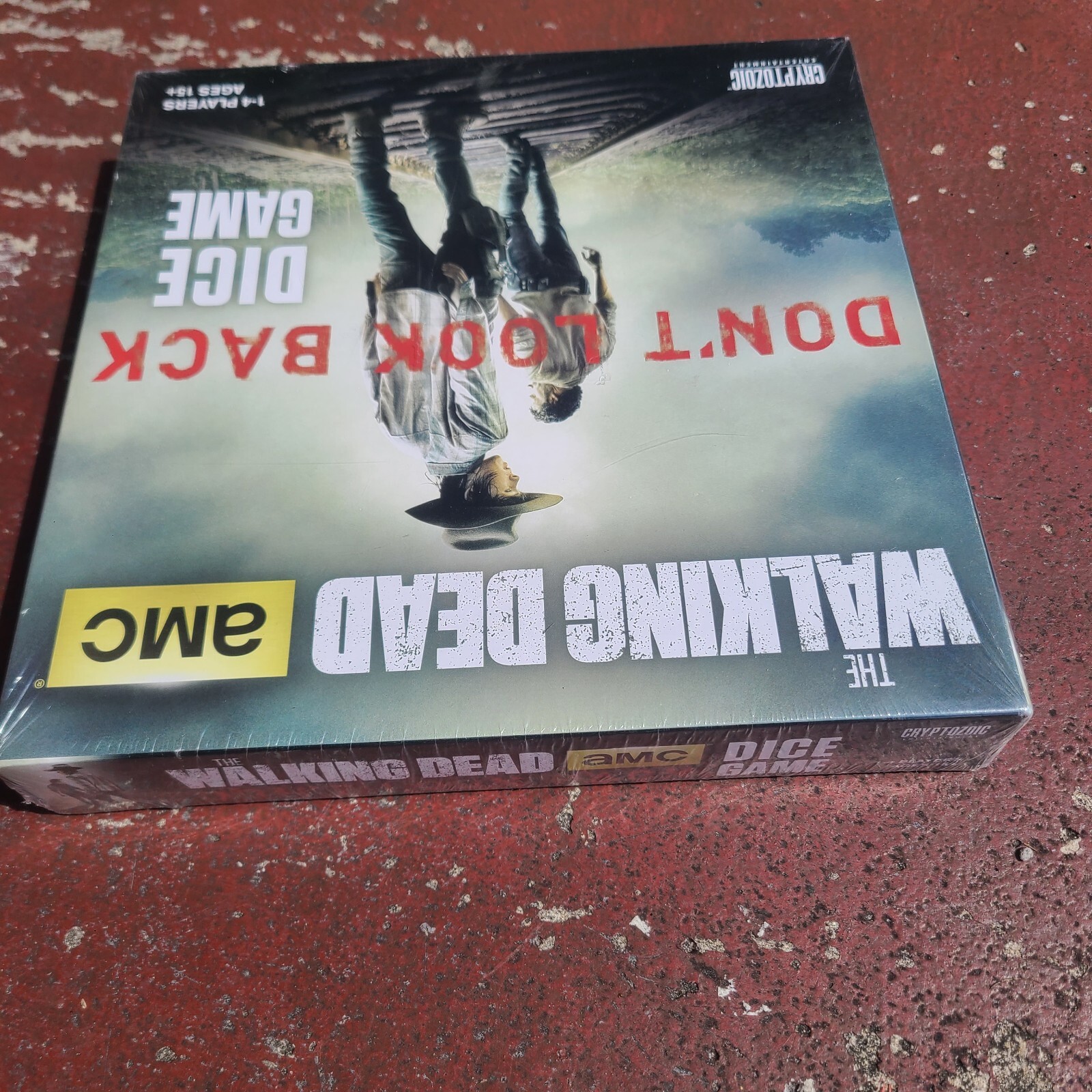 NEW THE WALKING DEAD DICE GAME Don’t Look Back CRYPTPZOIC AMC UNOPENED 2014 NIB