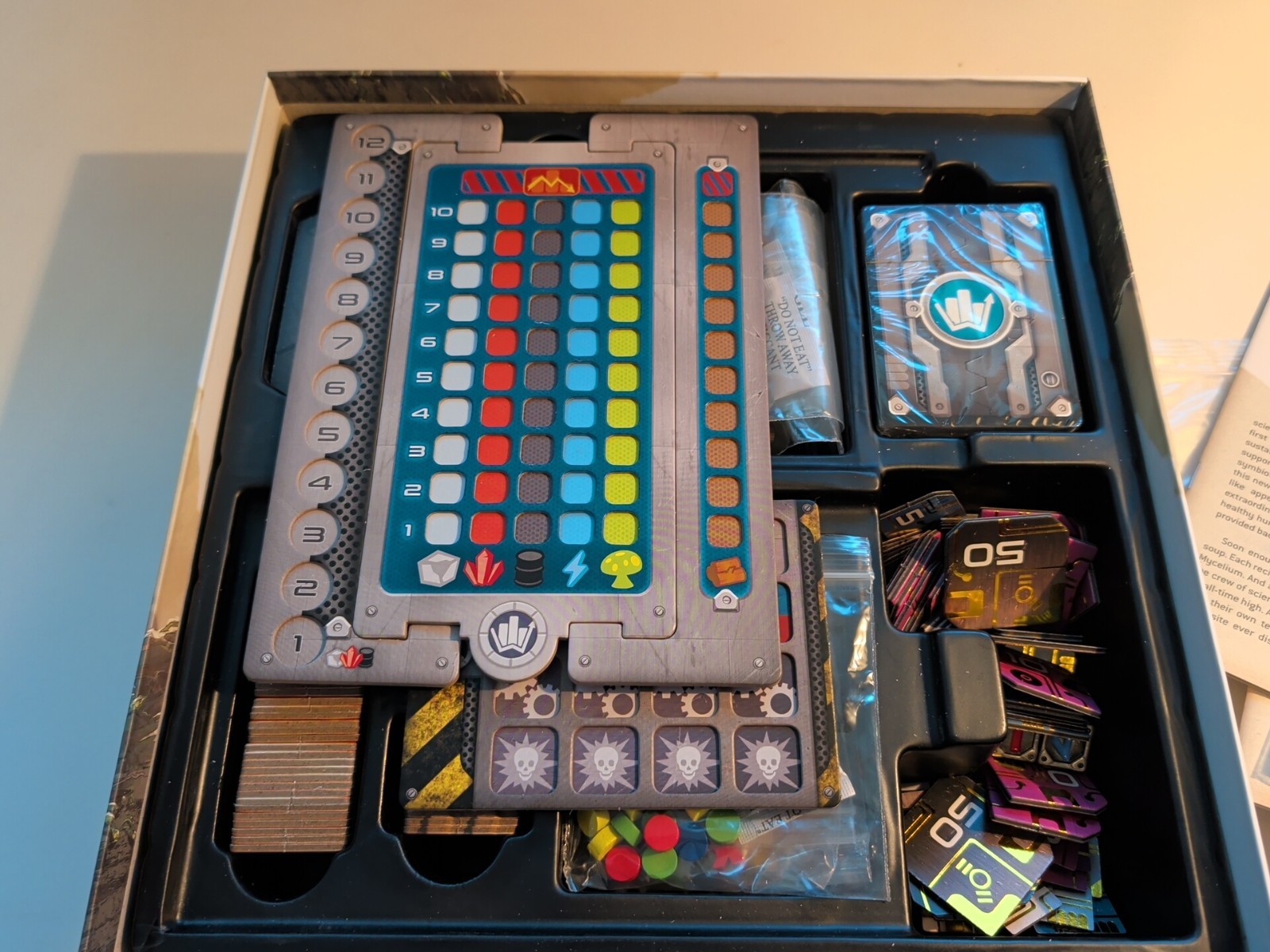Living Planet Deluxe Board Game