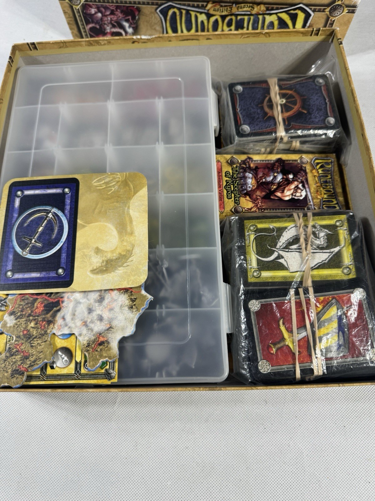 Runebound 2nd edition + 2 Extra Expansions Read