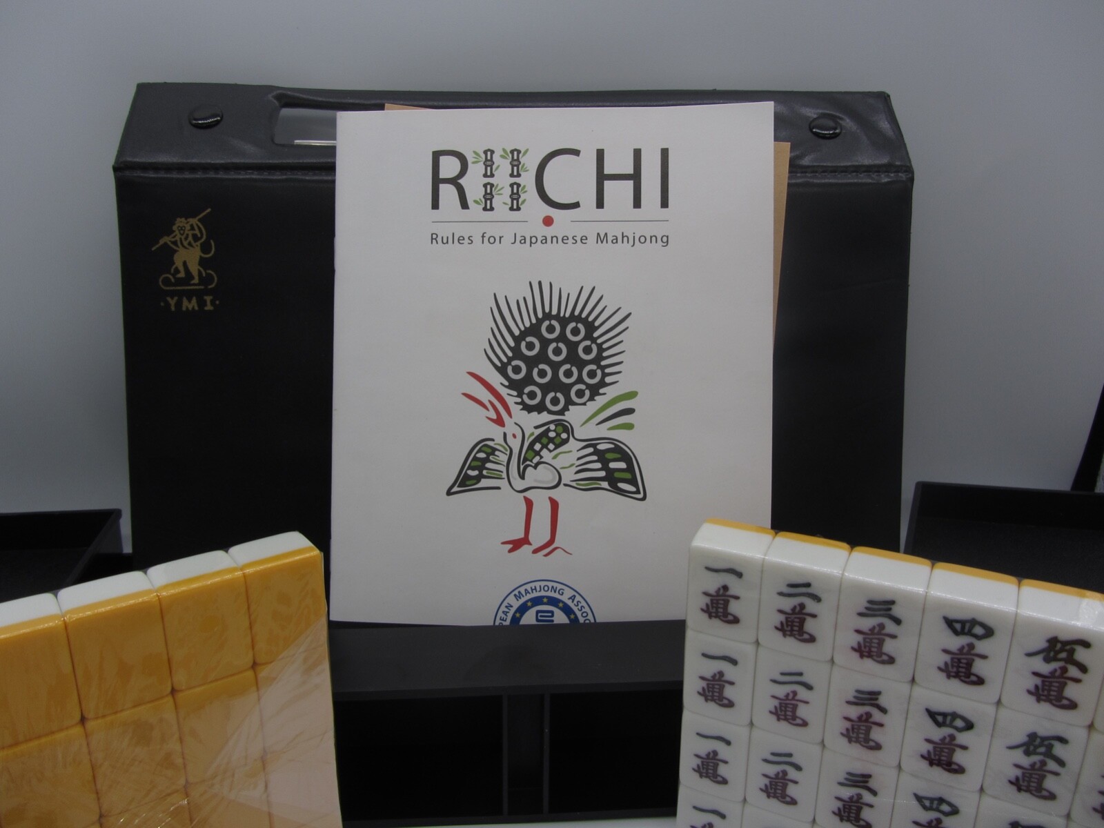 Yellow Mountain Imports Japanese Riichi Mahjong Set Yellow / White Brand New!!!
