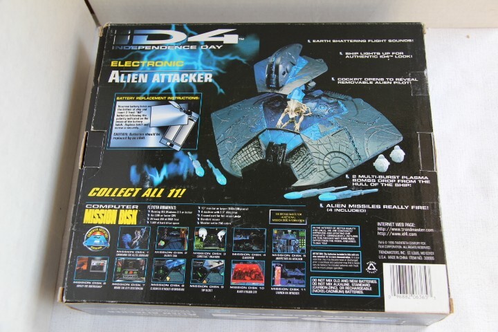 INDEPENDENCE DAY I.D. 4 ALIEN ATTACKER