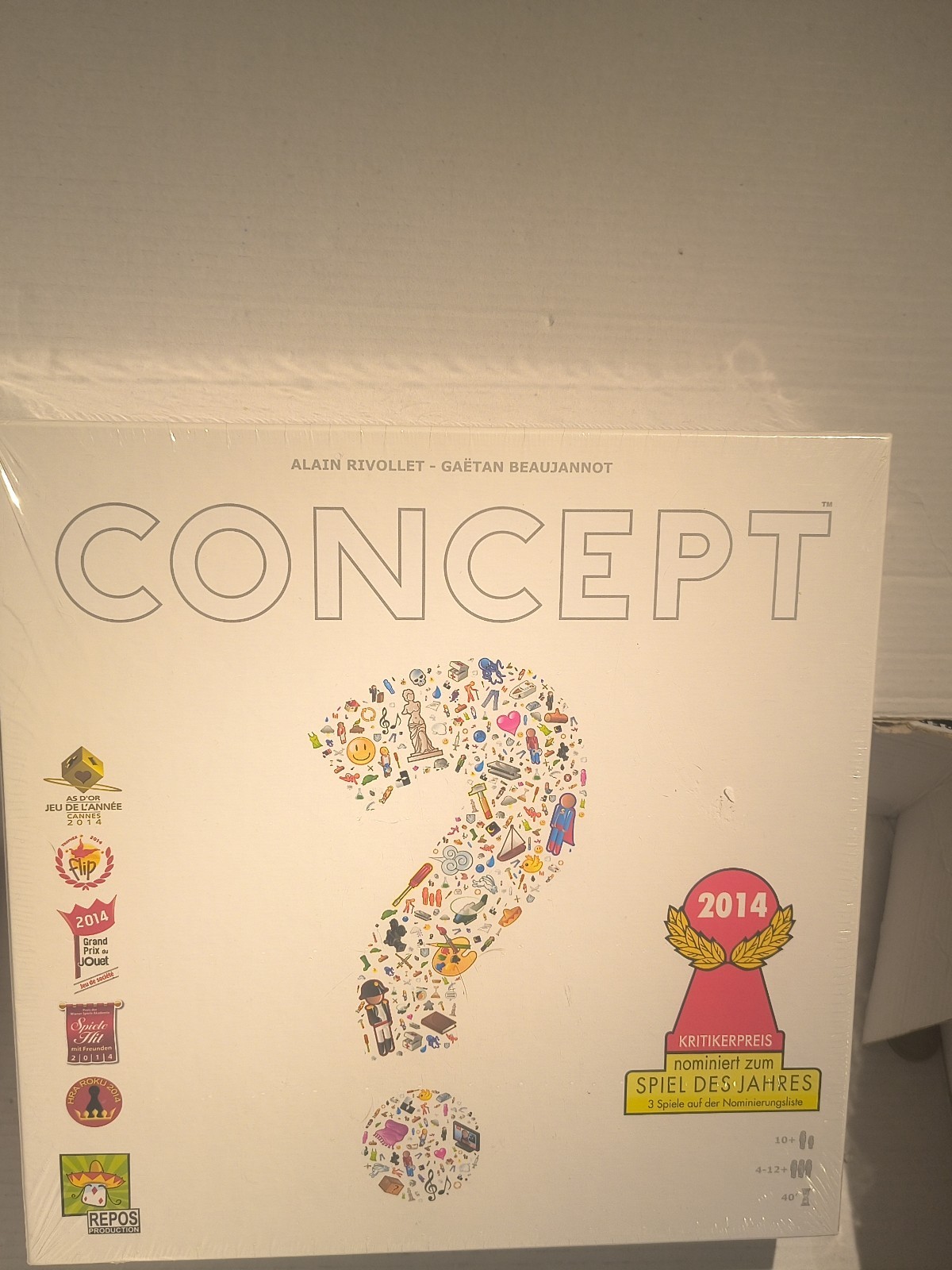 Concept Award-Winning Board Game Ages 10+, Family, Players 4-12+ NEW AND SEALED