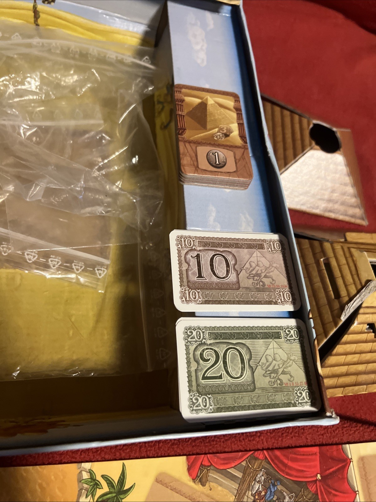 CAMEL UP – Z Man Games – *Missing 1 Die* *Heavy Box Wear*