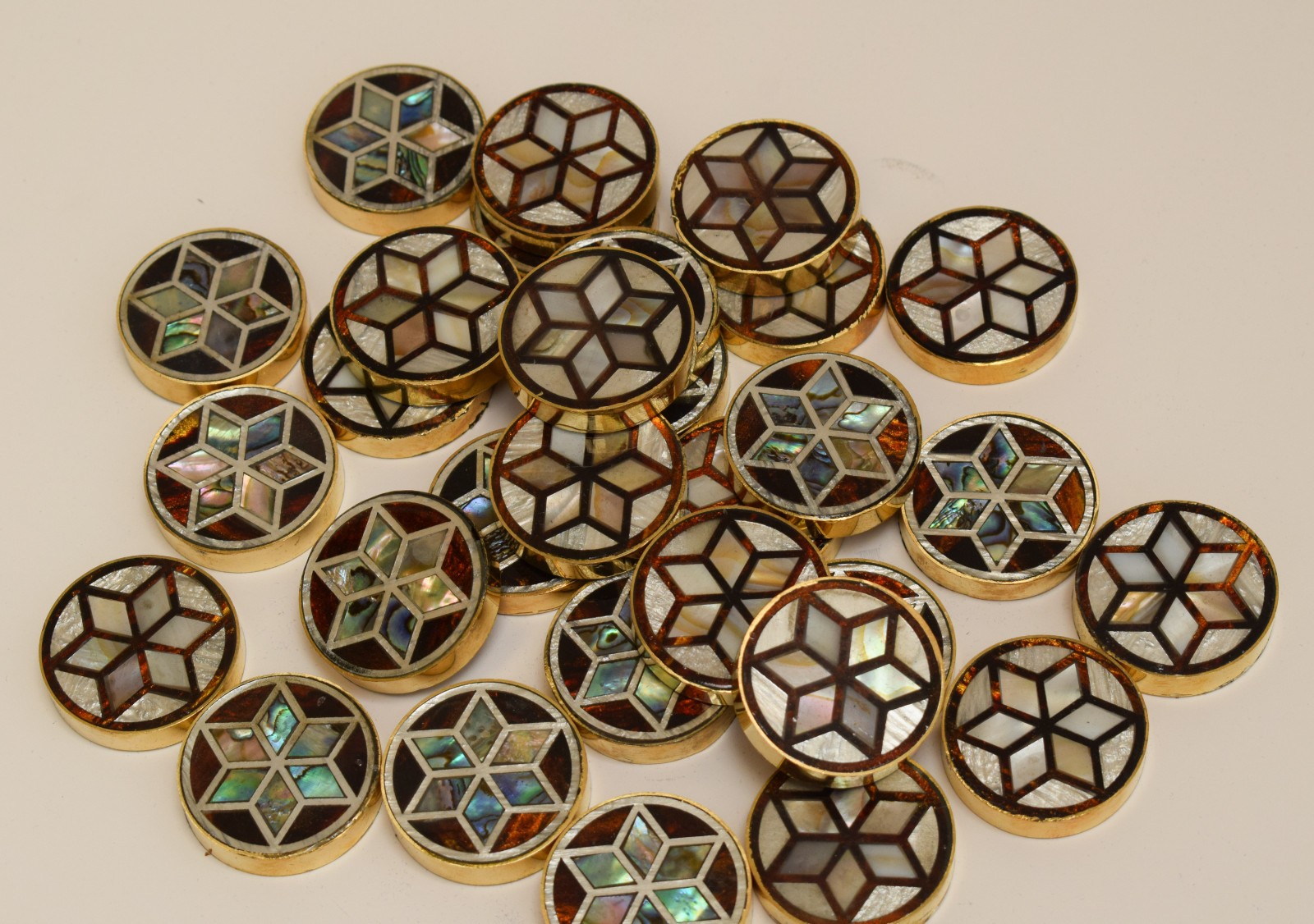 Handmade Mother of Pearl Backgammon Chips – Brass Edge Inlaid Checkers Set