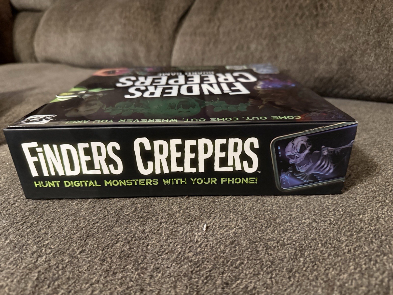 New Finders Creepers Board Game 2-4 Players 8+ 30-40 Mins Damage Box See Pic.￼
