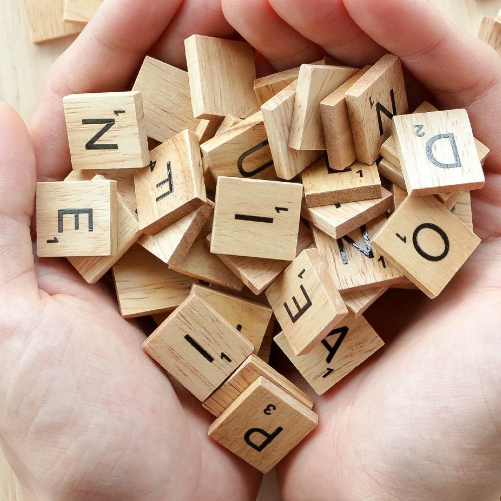 QMET 500 Wood Letter Tiles,Scrabble 5 x 8.8 x 3 inches, Woodgrain Color