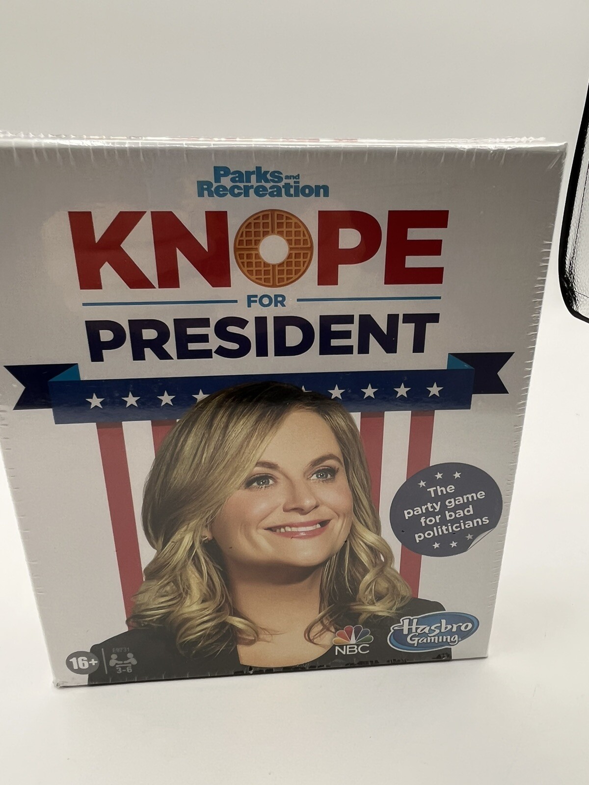NBC PARKS & RECREATION Knope For President Party Card Game NEW Sealed Hasbro