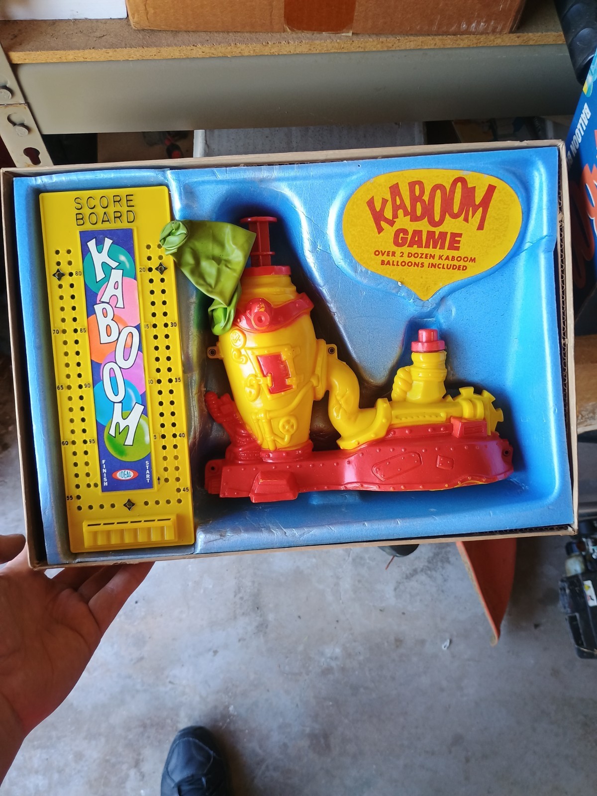 Vintage KABOOM- Balloon Busting game 1965 – Ideal – Missing Pegs w/ 1 Balloon