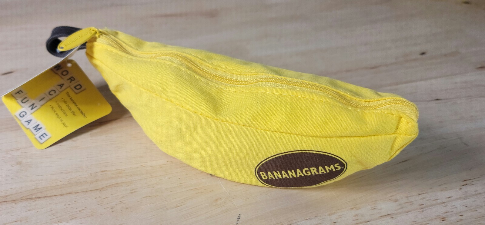 Bananagrams ORIGINAL WORD TILE GAME New!