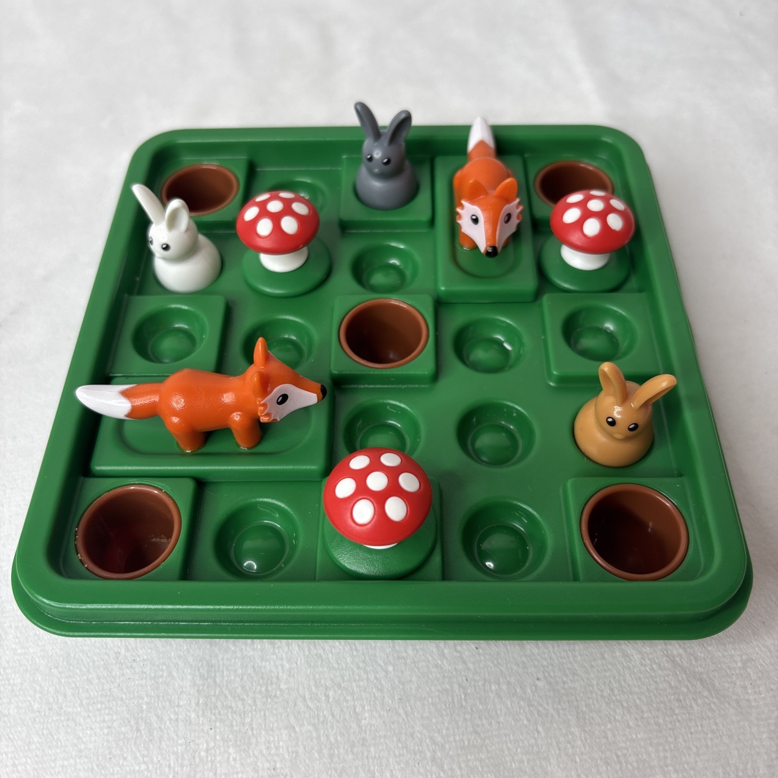 Jump In Smart Games Brain Teaser Game 2016 Complete Fox, Bunny, Mushroom