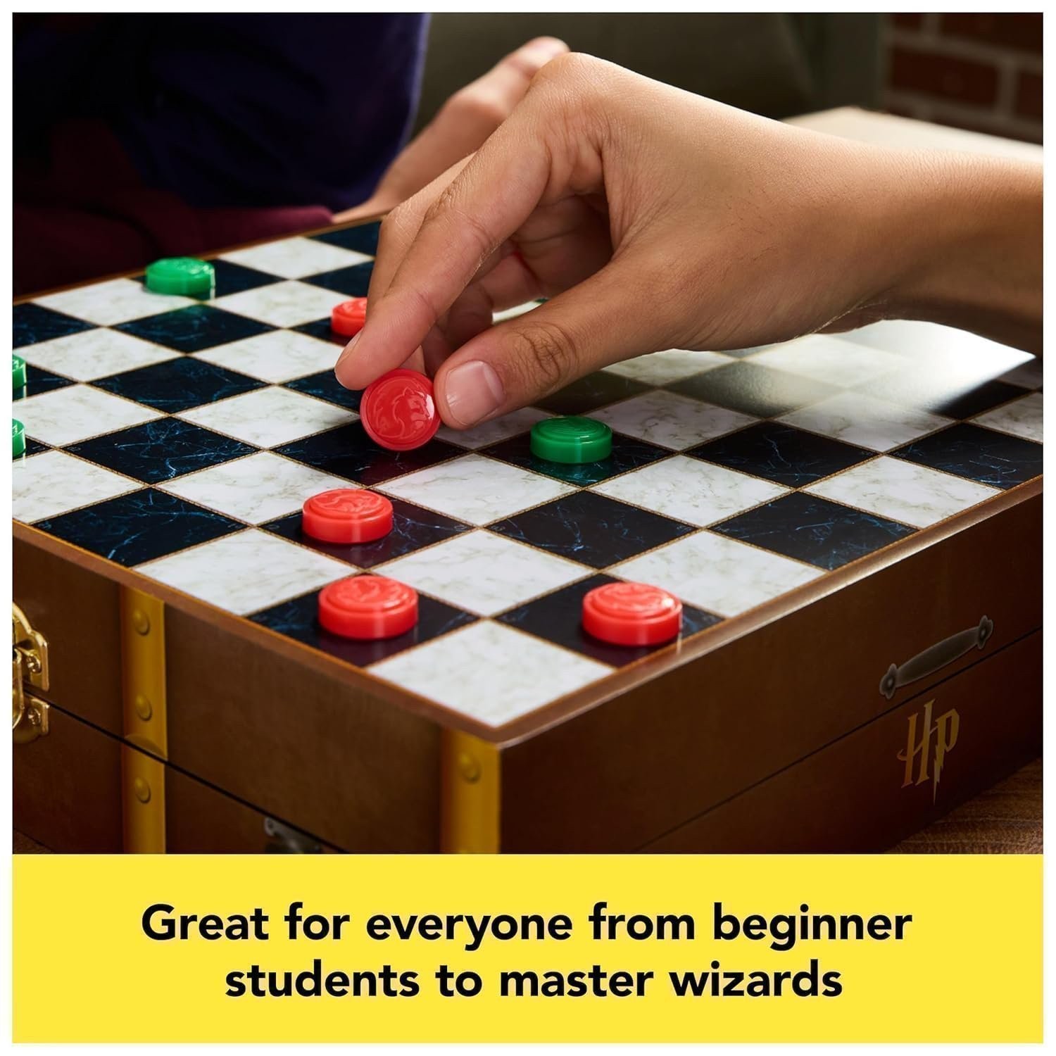 Harry Potter Wizarding World 6-in-1 Wooden Trunk Games Set (Spin Master Games)