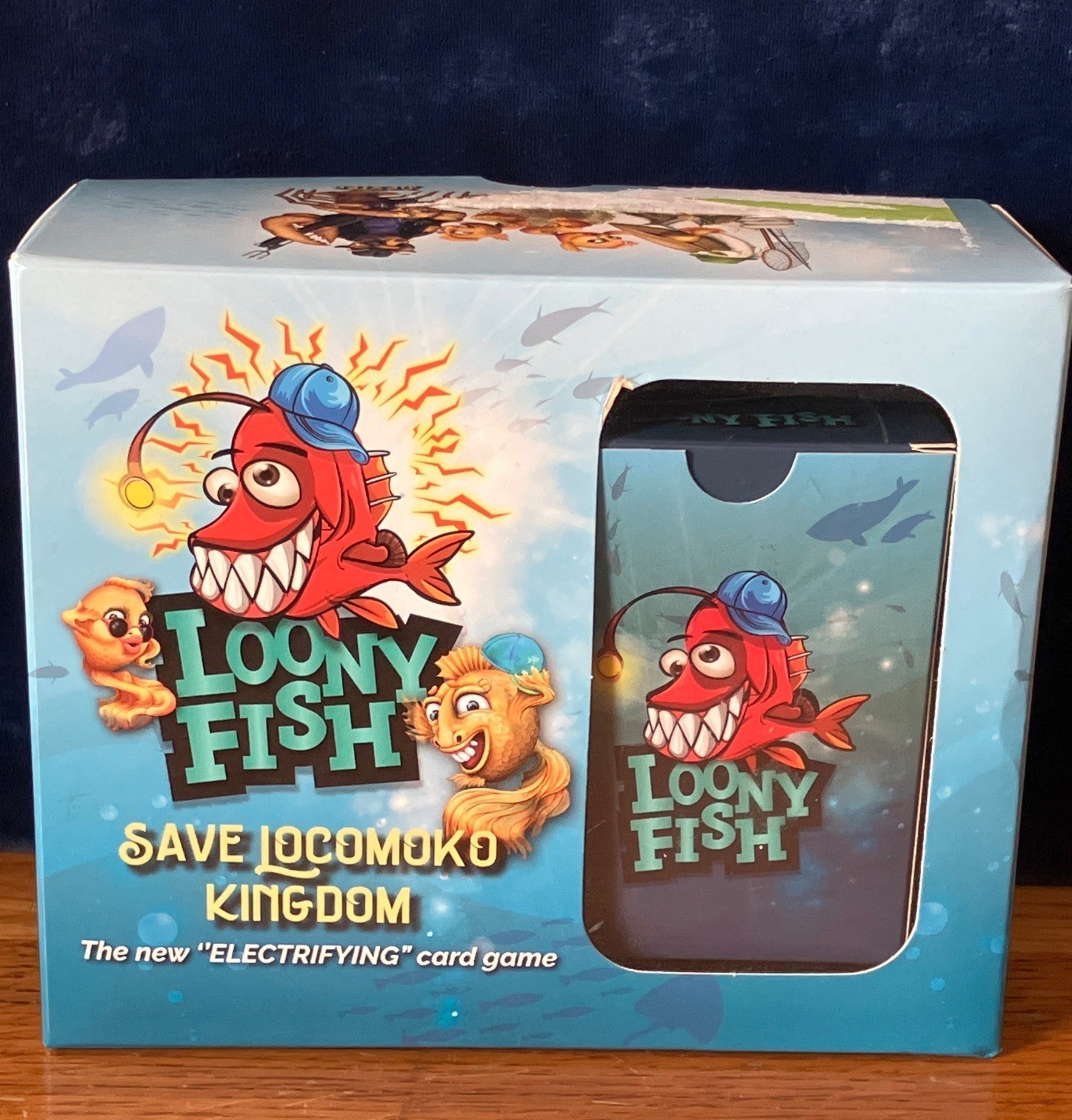 Loony Fish Save Locomoko Kingdom Electrifying Card Game With Figurine Ages 6+