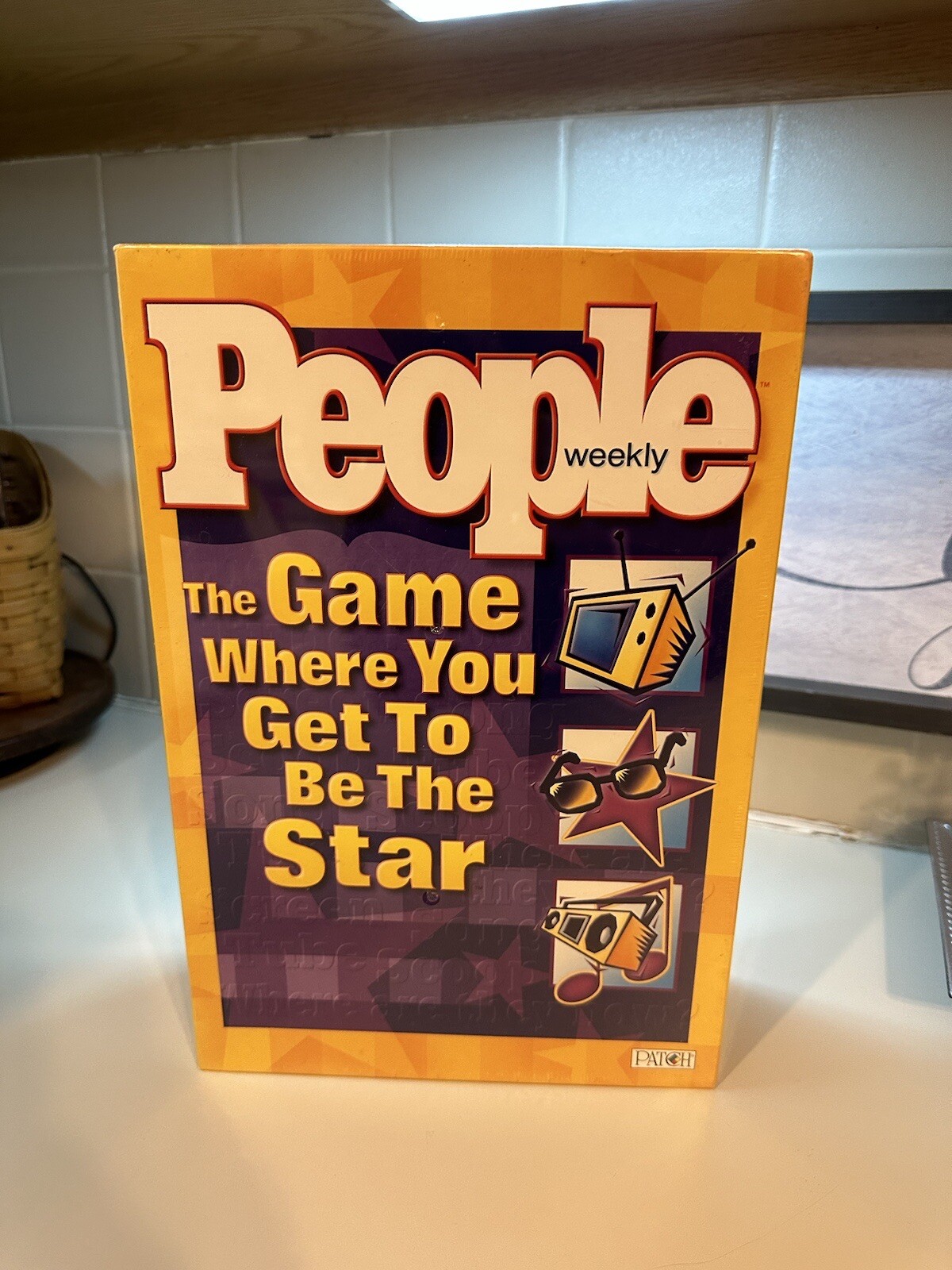 People Magazine Weekly Board Game Ages 12 Years & Up 2002 Brand NEW Sealed