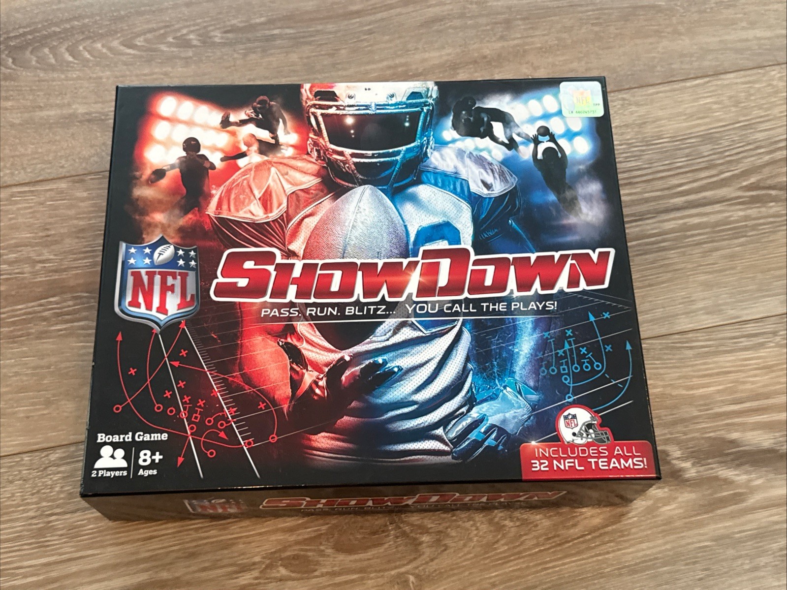 NFL ShowDown Board Game Buffalo Games All 32 Teams Football Strategy Never Used