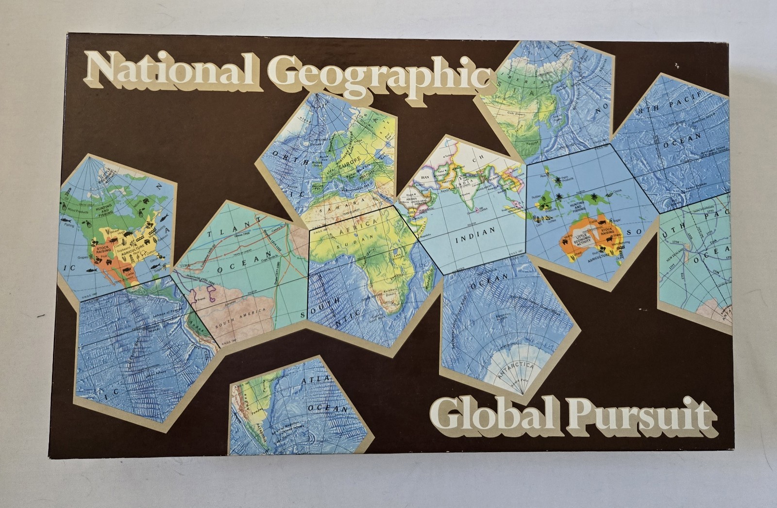 National Geographic Global Pursuit Board Game Complete, 1987