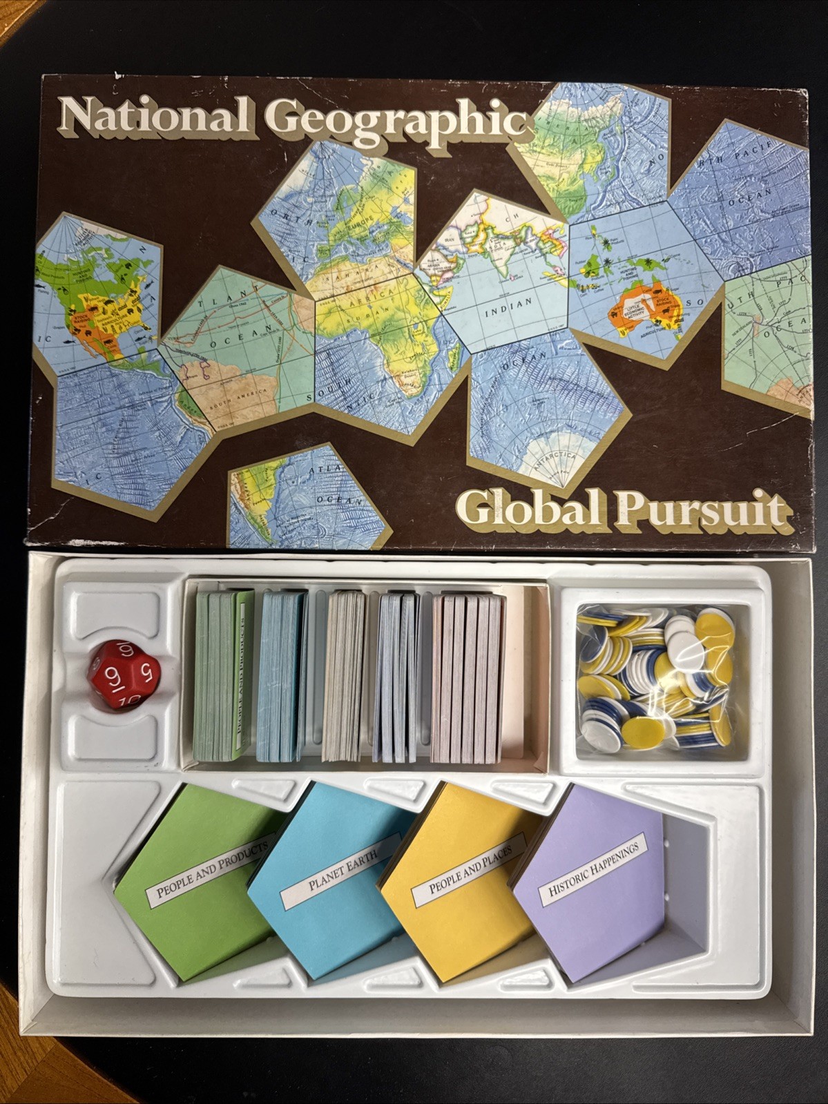 Global Pursuit National Geographic Game Board Game 1987 Complete With Map