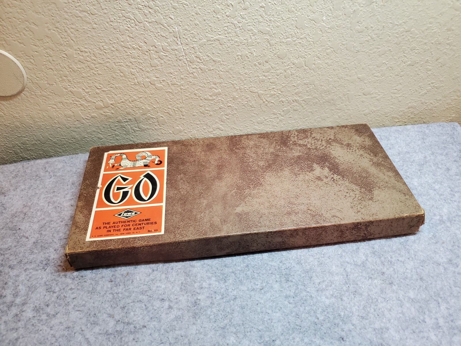 Vtg 1950s Lowe No. 111 Japanese Go Game Folding Board w stones, Pre-owned