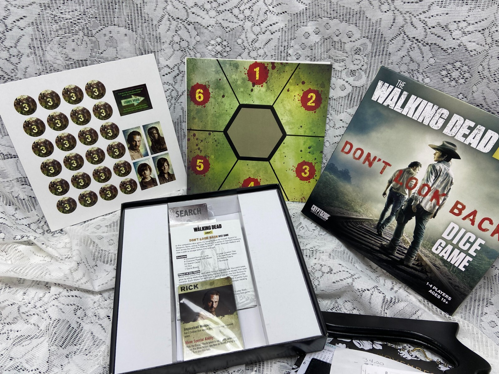 AMC The Walking Dead Don’t Look Back Dice Board Game New Open Box