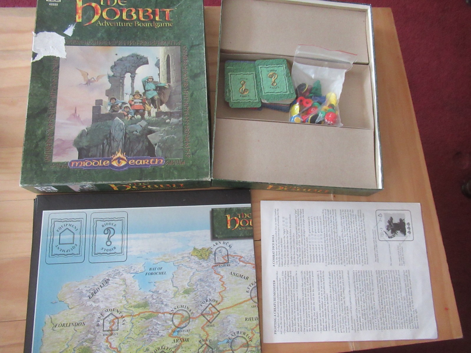 The Hobbit Adventure Board Game ICE 2222 COMPLETE in box