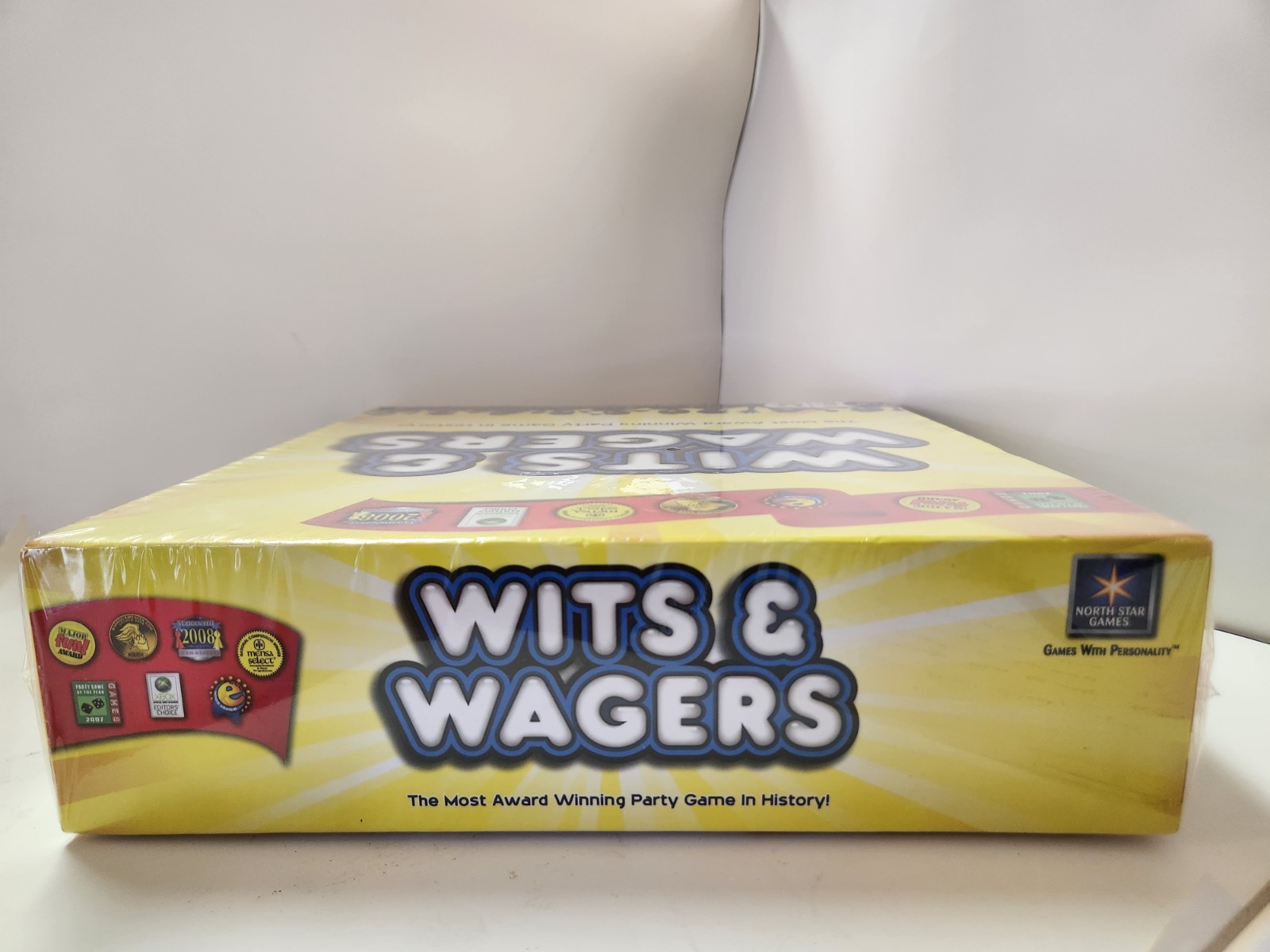 North Star Games Wits & Wagers Complete Game – NSG101