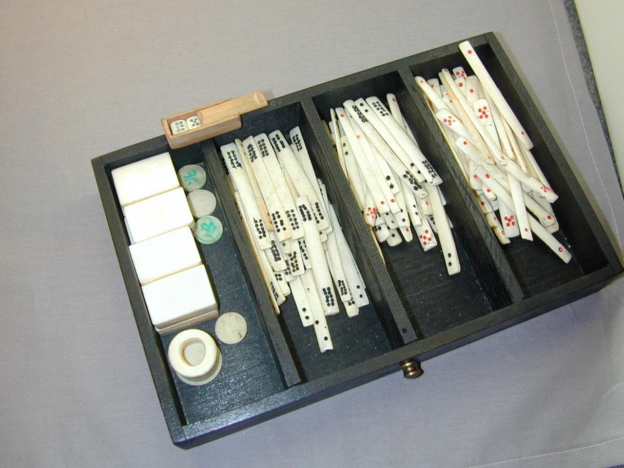 1920’s Bamboo Domestic Cow Bone Mahjong Set 148 Tiles Stick Discs Dice Jar Trays