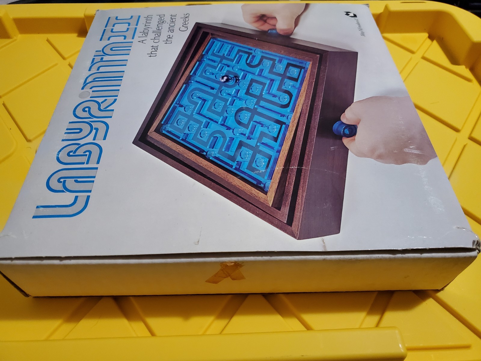 Rare old 1975 Marble Labyrinth II Wood Tilt Maze Knob Game from Mag-nif