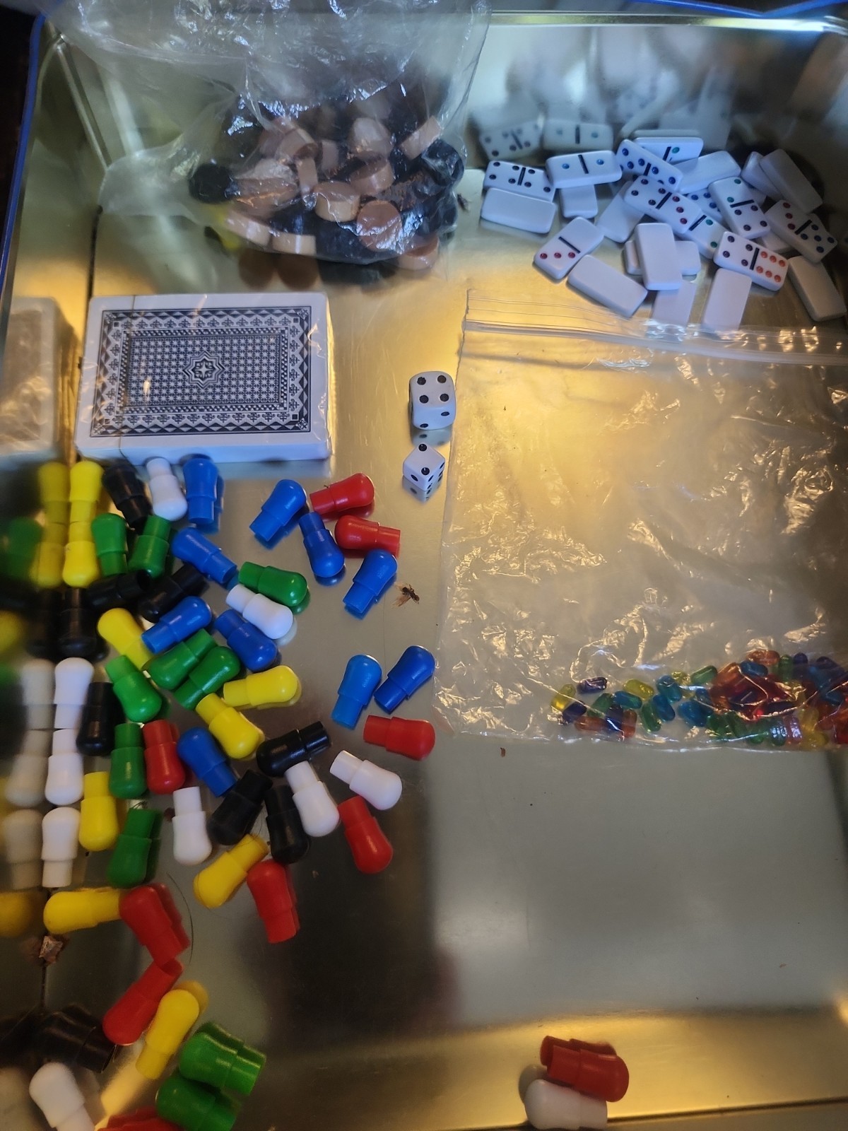 Family 12 Game Center (12 Games) chess, checker, Domino’s, dice, Solitaire, Etc
